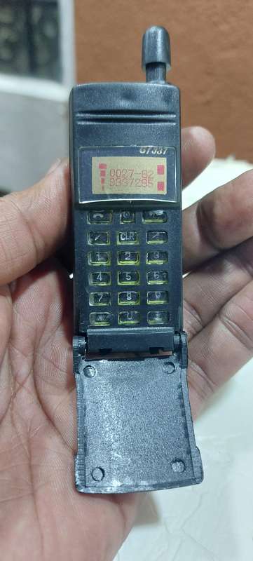 Vintage Motorola startack mobile phone lighter