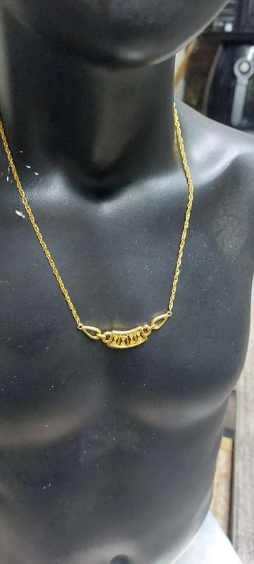 Vintage chain and pendant