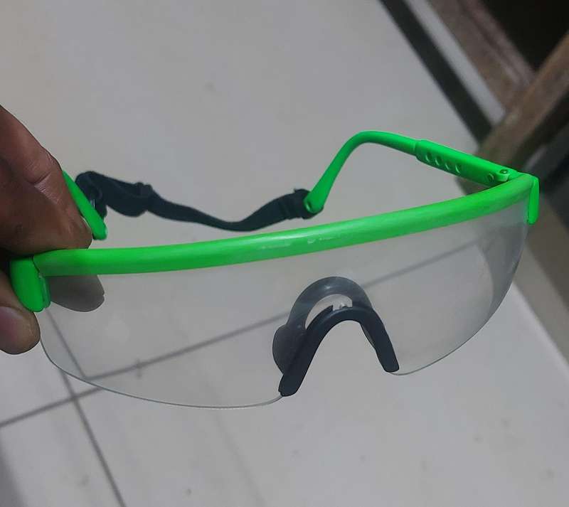 Vintage safety glasses with strap 5 available bid per unit