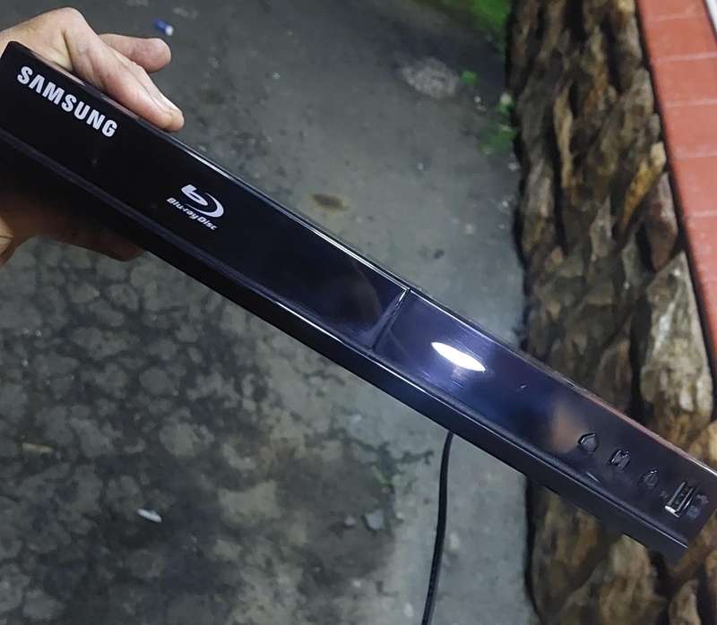 Samsung blue ray dvd usb player no remote works with out remote