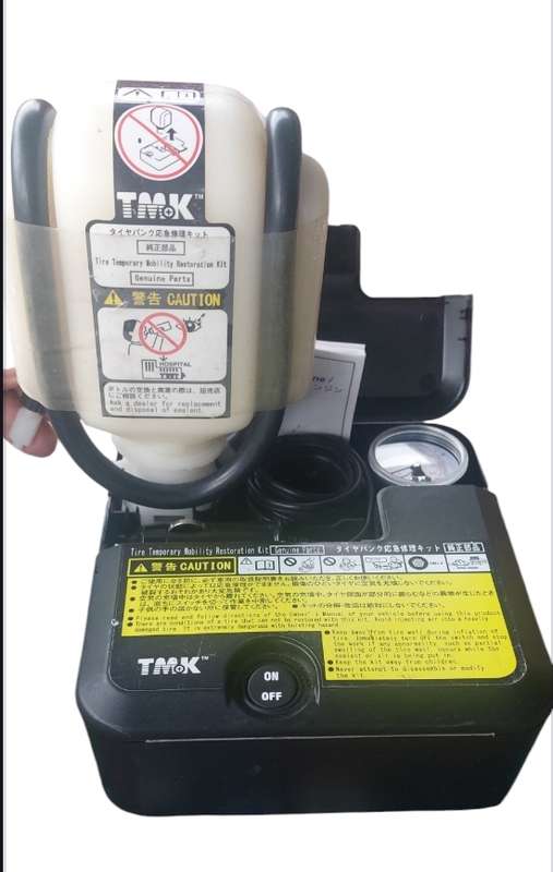 TOYOTA TYRE MOBILITY KIT TYRE PUMP AND SEALANT