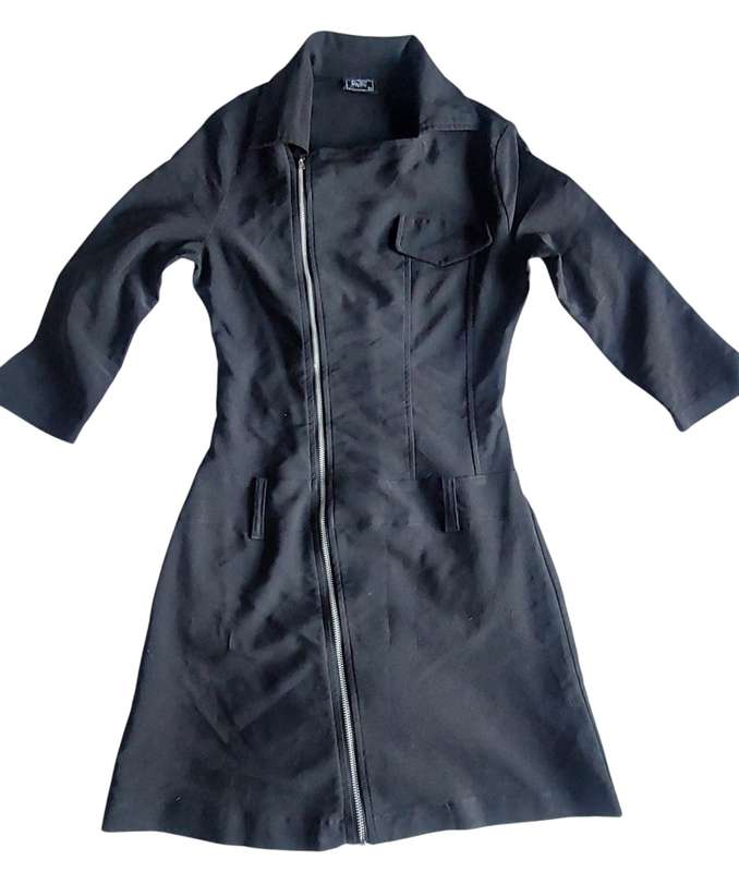 LADIES DRESS SIZE SMALL