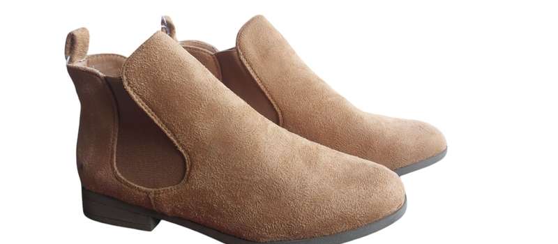 NEW ACKERMANS LADIES BOOTS SIZE 6