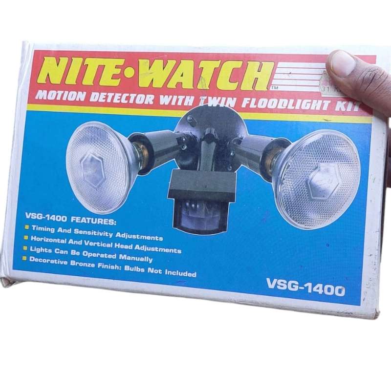 NEW NEVER USED VINTAGE MOTION DETECTOR SET