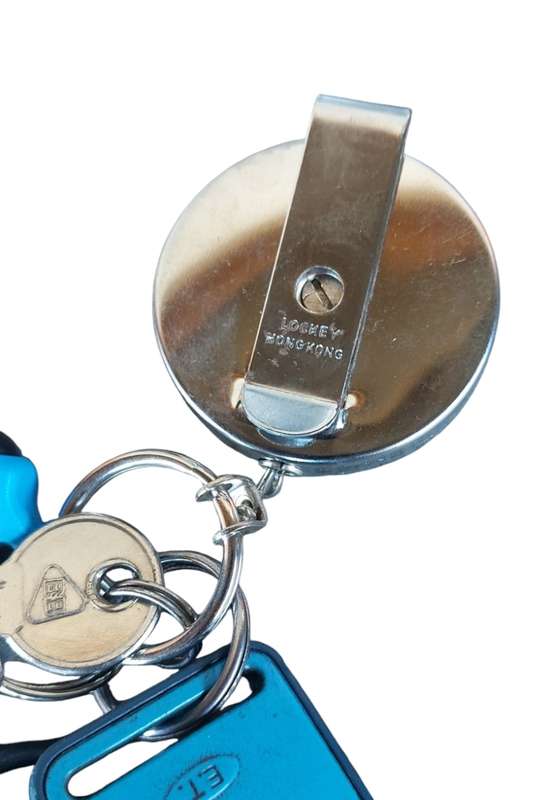 SOLID HEAVY VINTAGE BELT CLIP KEY PULL CHAIN HOLDER MADE IN HONG KONG