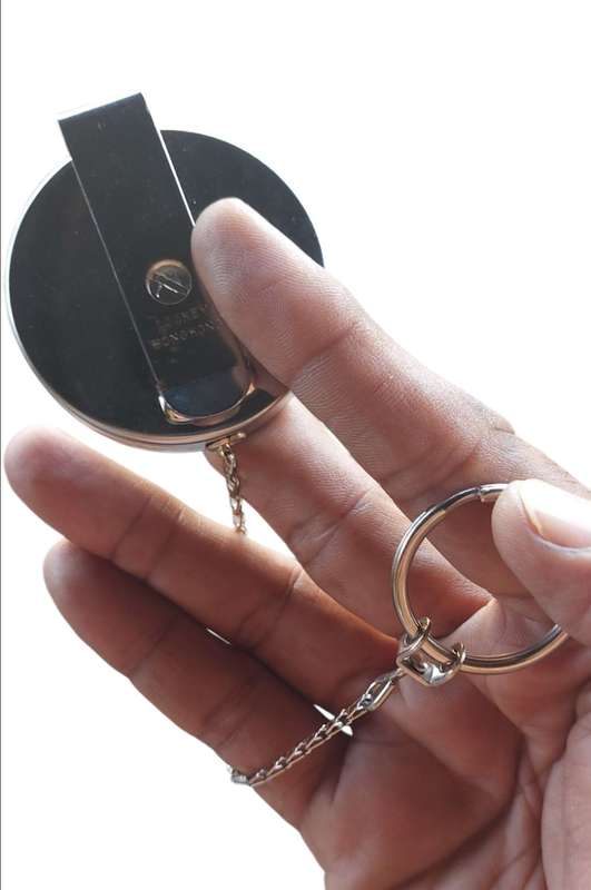 SOLID HEAVY VINTAGE BELT CLIP KEY PULL CHAIN HOLDER MADE IN HONG KONG