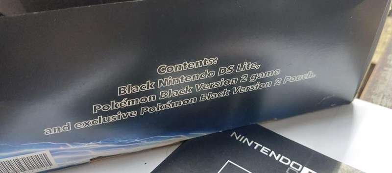 ULTRA RARE NINTENDO DS POKEMON DS IN BOX see pictures