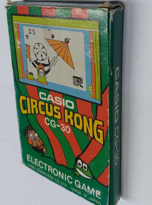 Super rare cassio hand held game like new works perfectly