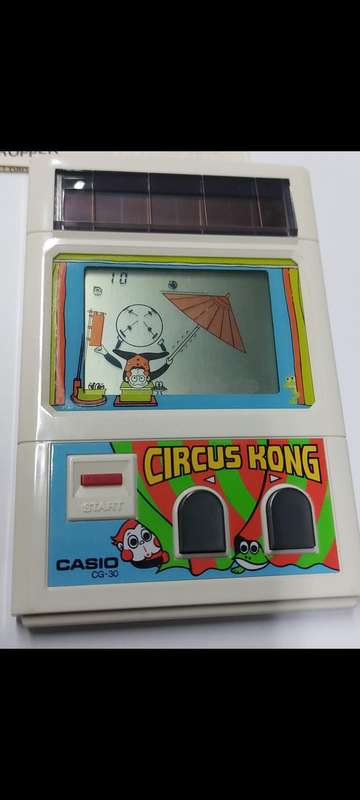 Super rare cassio hand held game like new works perfectly