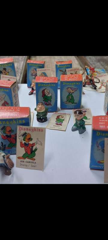 Ultra rare marks disneykins complete set from 1 to 34 see pics