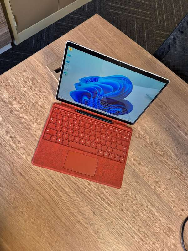 Microsoft Surface Pro 8 | 11th Gen Core i5 | Good As New