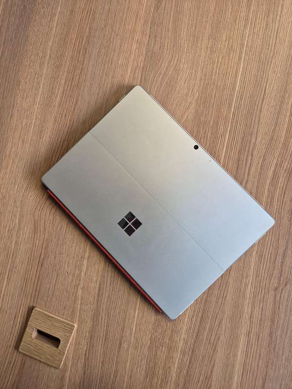 Microsoft Surface Pro 8 | 11th Gen Core i5 | Good As New