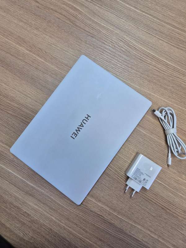 Huawei MateBook X Pro | 13th Gen Core i7 | Good As New