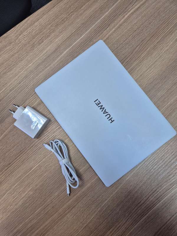 Huawei MateBook X Pro | 13th Gen Core i7 | Good As New