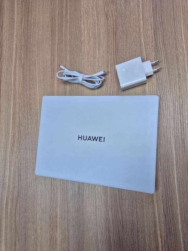 Huawei MateBook X Pro | 13th Gen Core i7 | Good As New