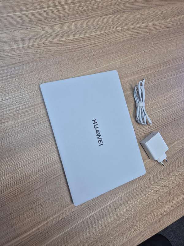 Huawei MateBook X Pro | 13th Gen Core i7 | Good As New