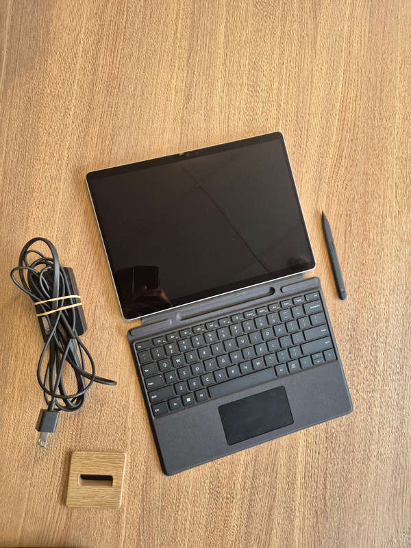 Microsoft Surface Pro 10 | Intel Core Ultra 7 | 16GB RAM | 1TB Storage