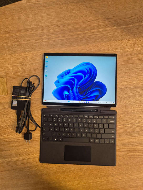 Microsoft Surface Pro 10 | Intel Core Ultra 7 | 16GB RAM | 1TB Storage