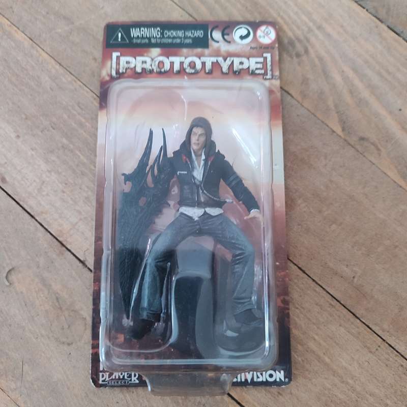 Prototype Alex Mercer Neca Player Select Figure