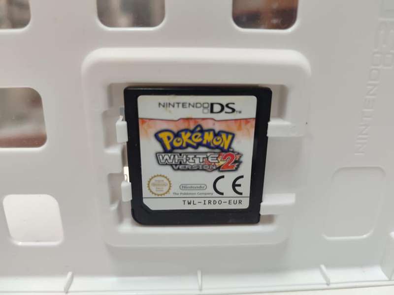 Pokémon White Version 2 Nintendo DS cartridge only