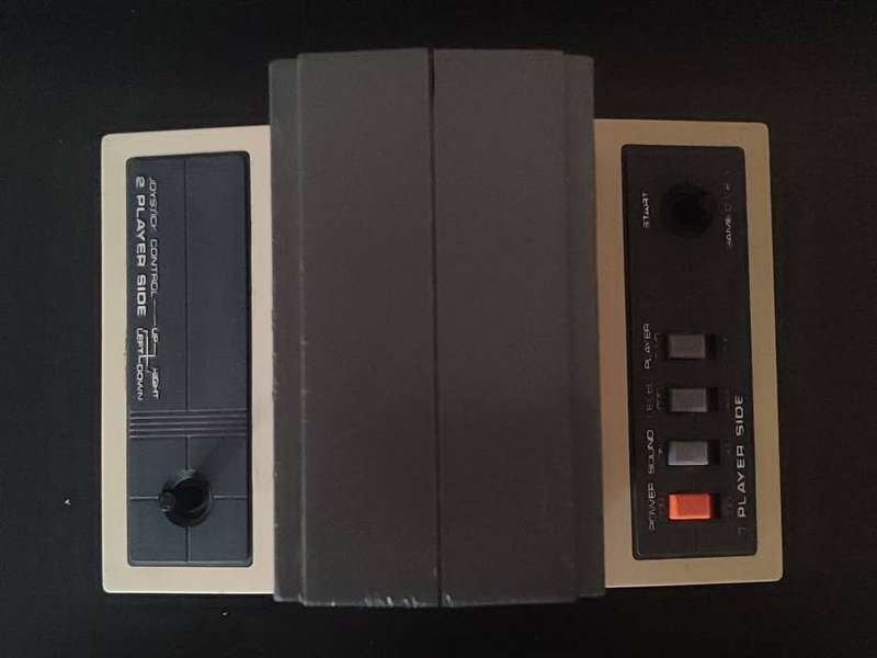 Tomy Alien Chase 1982 desktop game