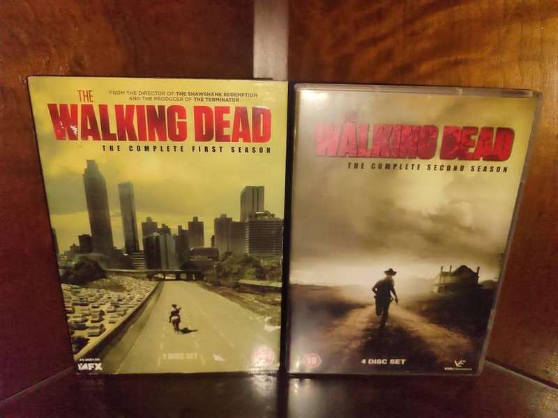 The Walking Dead Seasons 1 and 2 Dvd Set