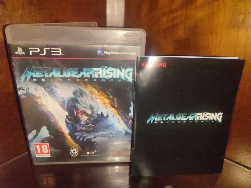 Metal Gear Rising Revengeance  Playstation 3 PS3