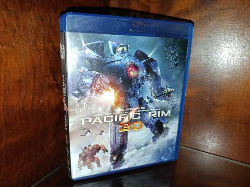 Pacific Rim 3D / 2D  Blu Ray