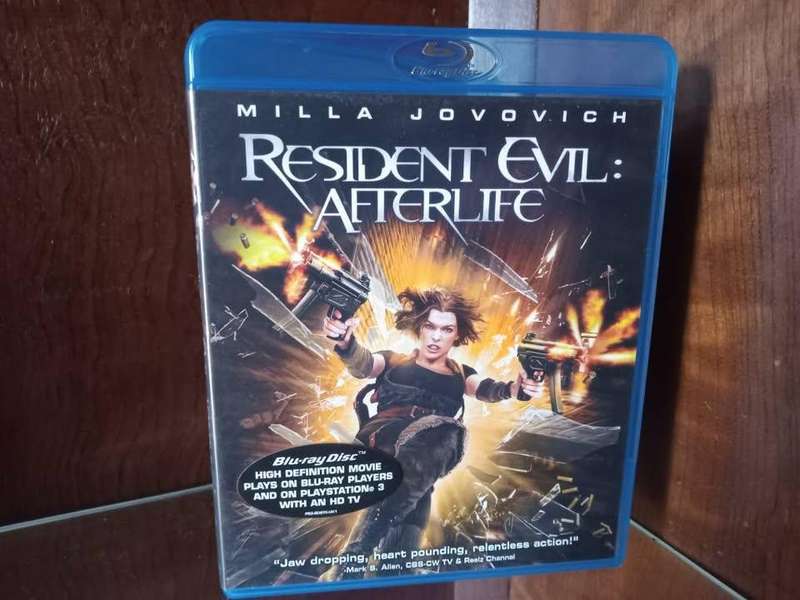 Resident Evil Afterlife  Blu Ray
