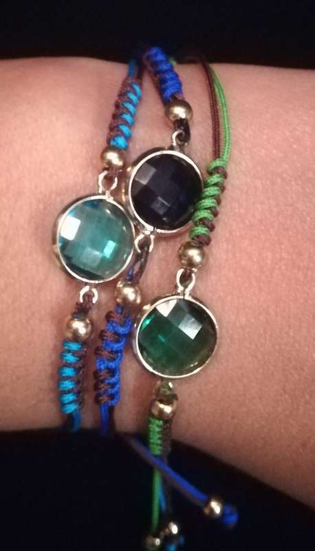 Decorative Multi-coloured Stone Thread Bracelet in Light Blue , Dark Blue and Green