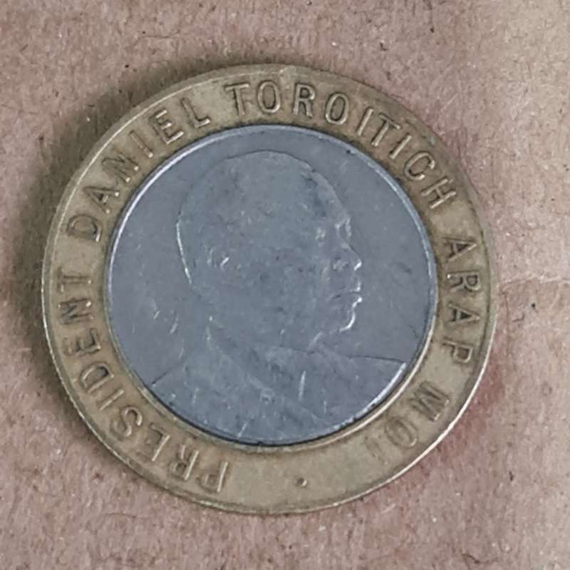 1994 KENYA 10 SHILLING COIN