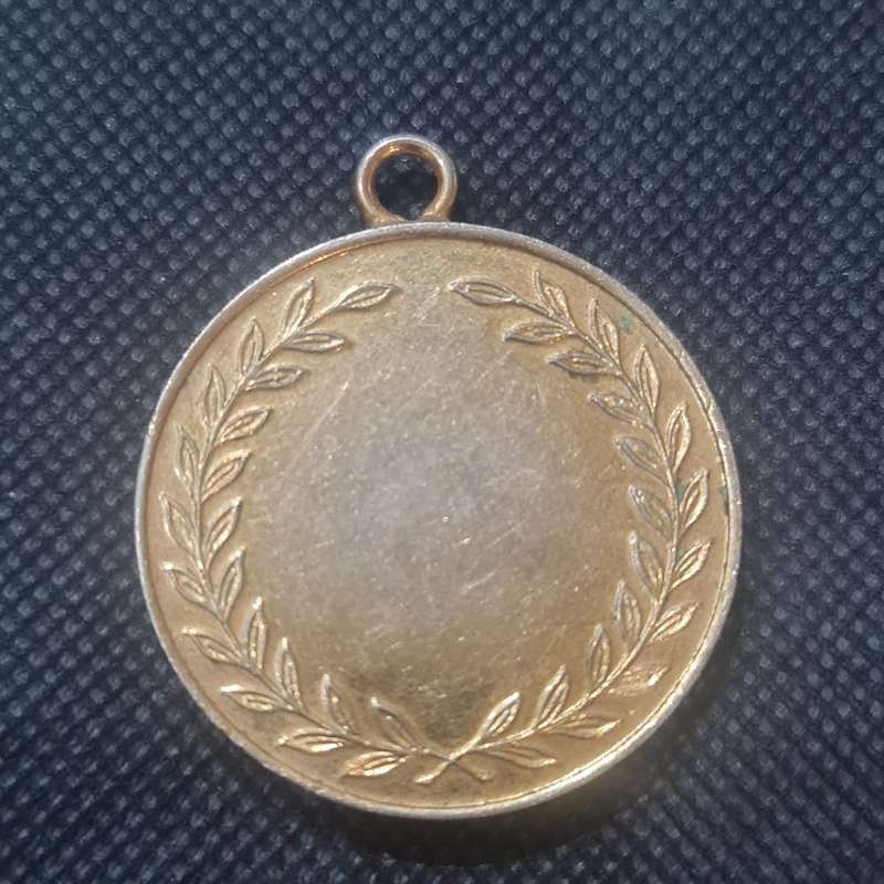 GOLD COLOUR PLAIN MADELLION