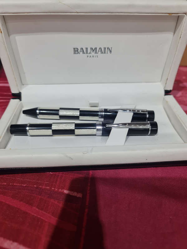 BALMAIN PARIS PEN SET