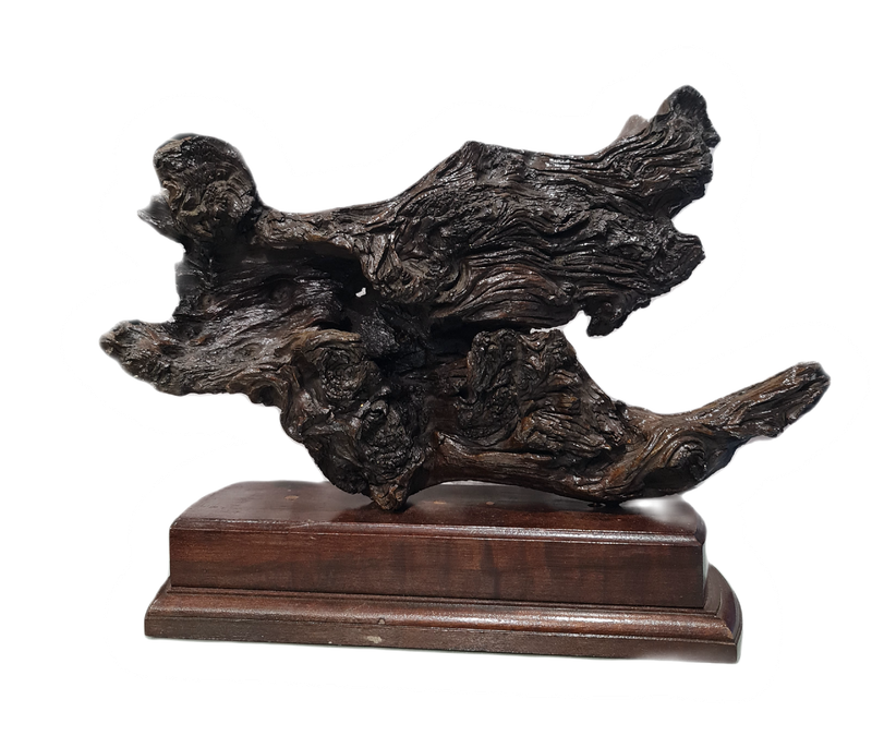 POLLY RESIN SCULPTURE