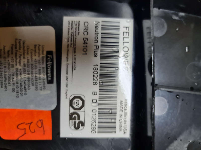 FELLOWES NEUTRON PLUS PAPER TRIMMER