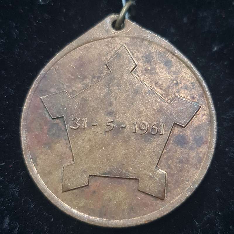 BIRTH OF THE REPUBLIC OF SOUTH AFRICA MEDALLION