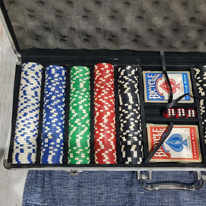 500 PIECE POKER SET