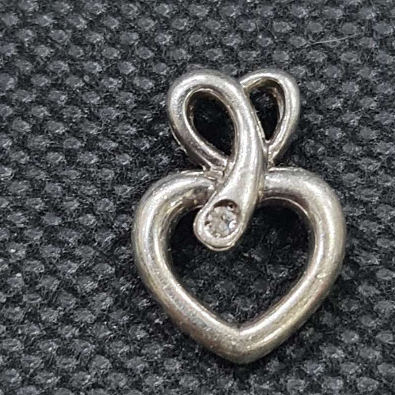 VINTAGE HDIA 925 STERLING SILVER DOUBLE HEART PENDANT WITH STONE