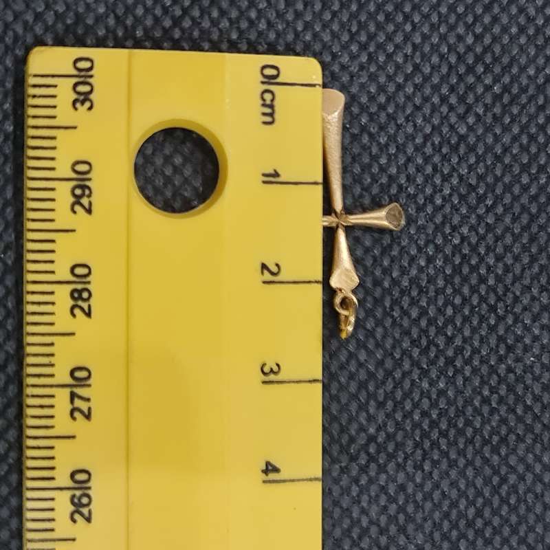 9CT YELLOW GOLD CROSS