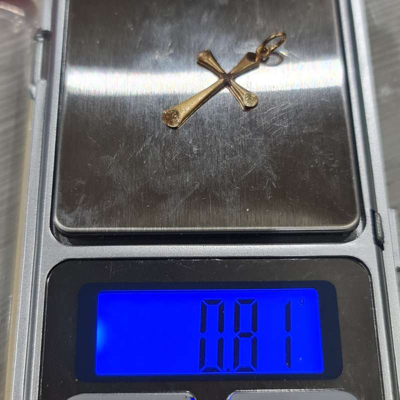 9CT YELLOW GOLD CROSS