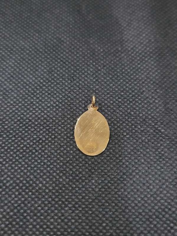 9CT YELLOW GOLD OVAL DISK