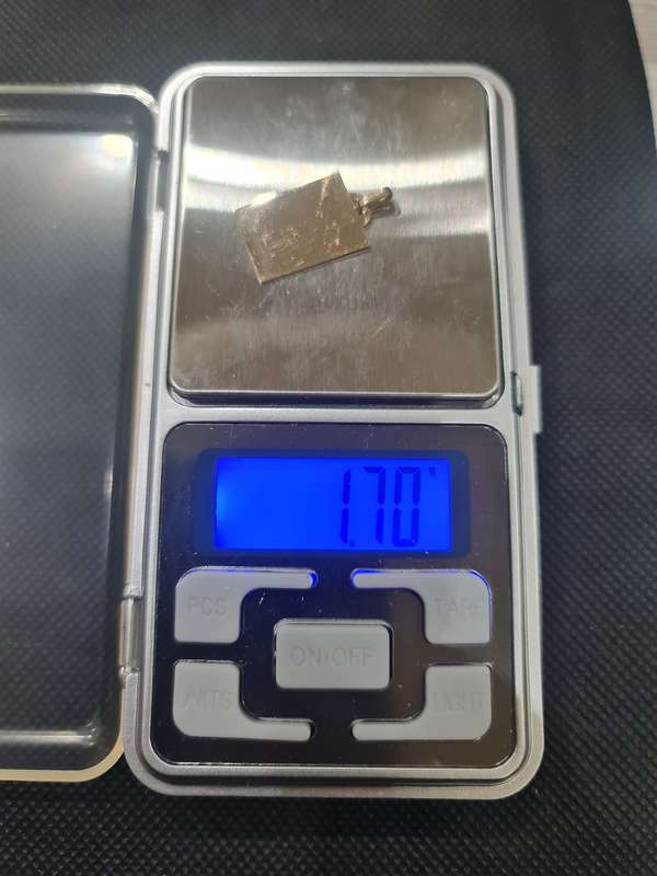 9CT YELLOW GOLD DISK RECTANGLE