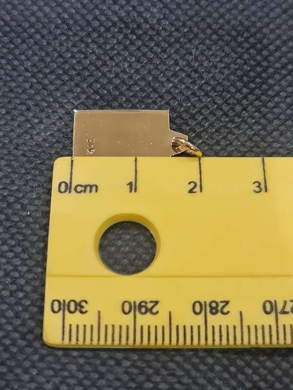 9CT YELLOW GOLD DISK RECTANGLE