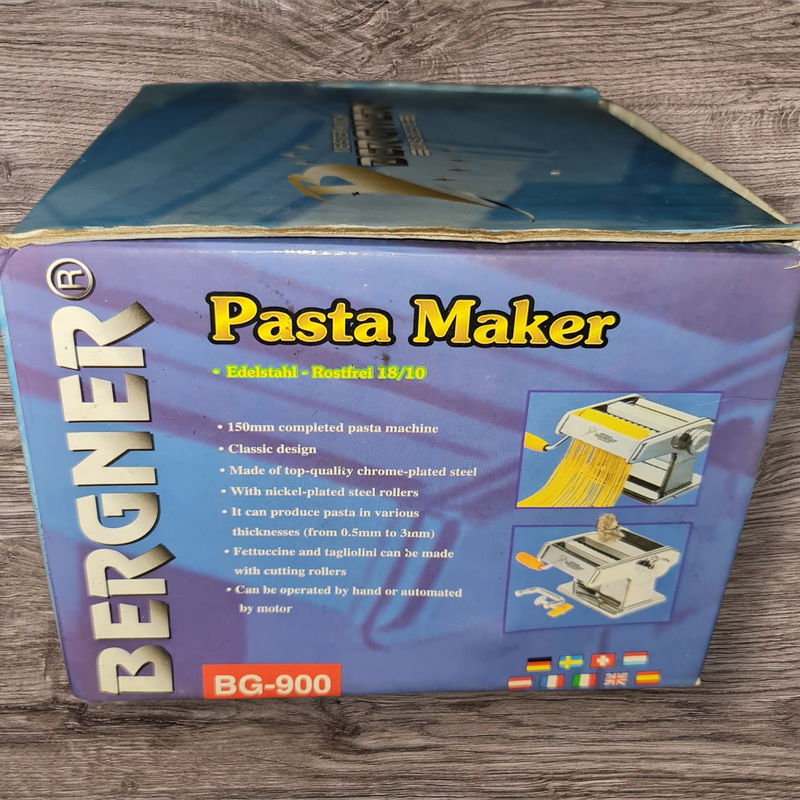 PASTA MAKER