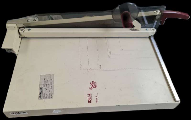 IDEAL 1056 GUILLOTINE