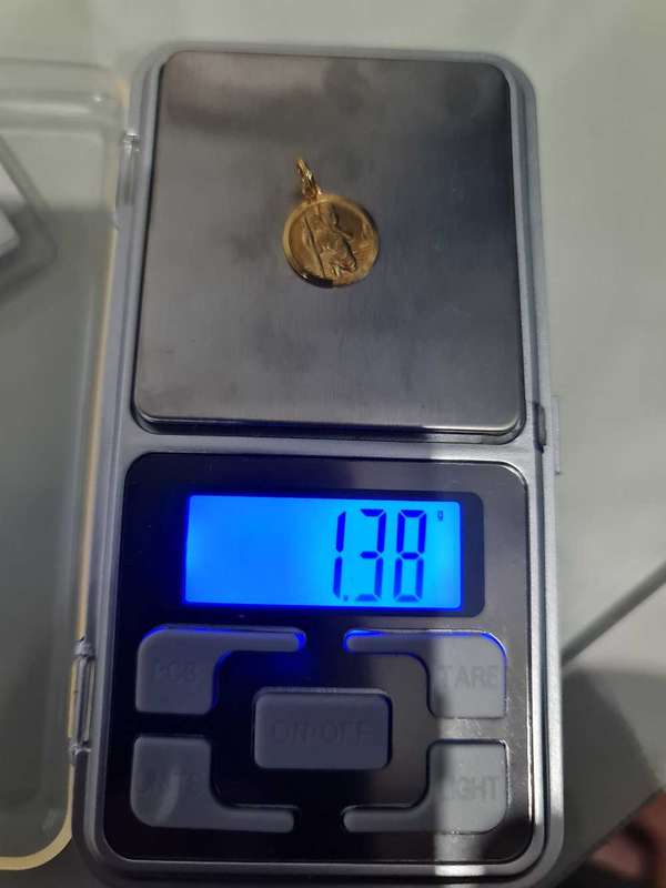 9ct GOLD SAINT CHRISTOPHER PENDANT