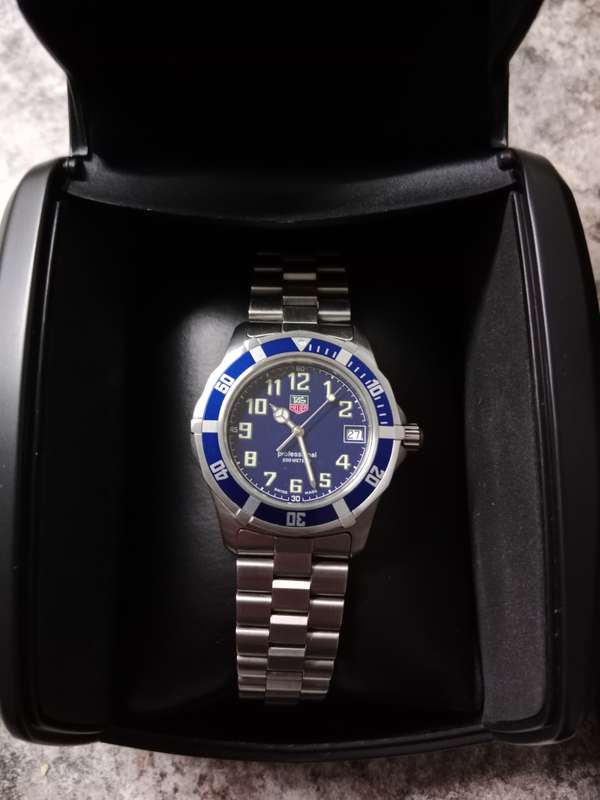 TAG HEUER PROFESSIONAL 200M