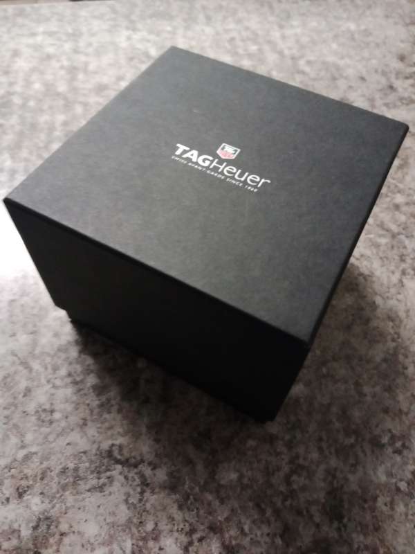 TAG Heuer box