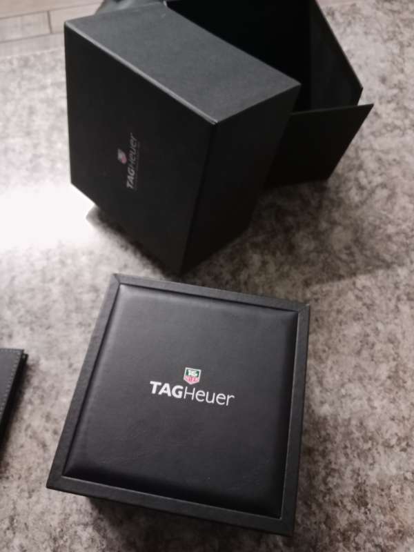 TAG Heuer box