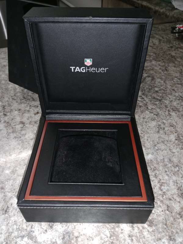 TAG Heuer box